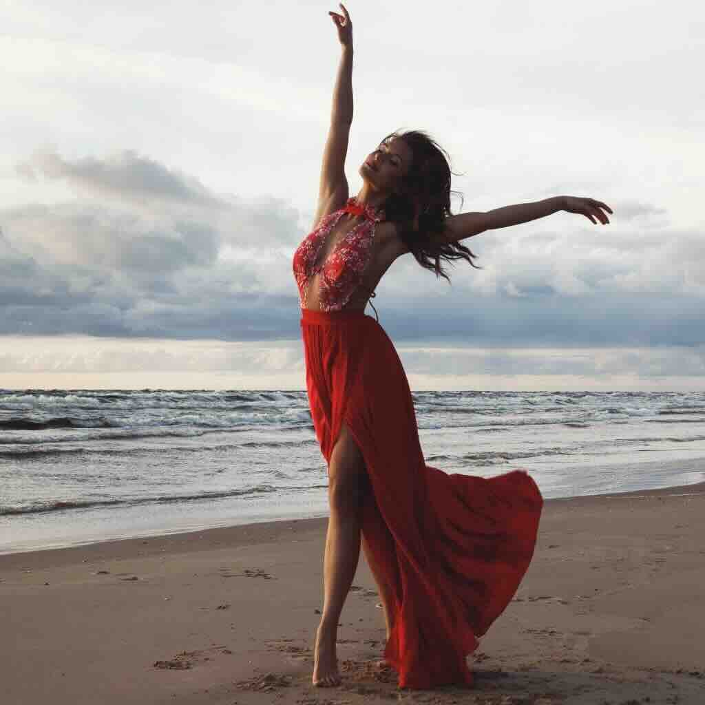 Dance With The Day House