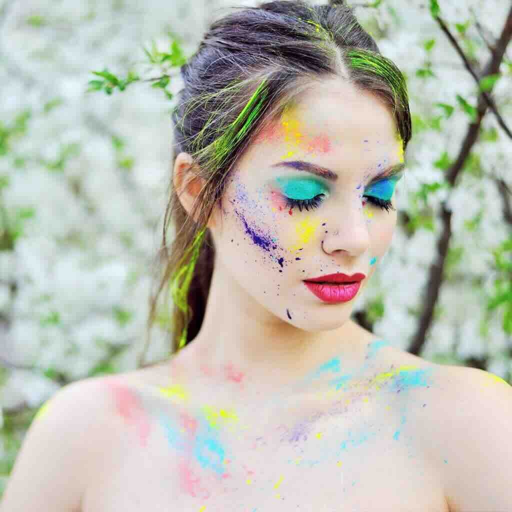 Feel The Colors Future Bass