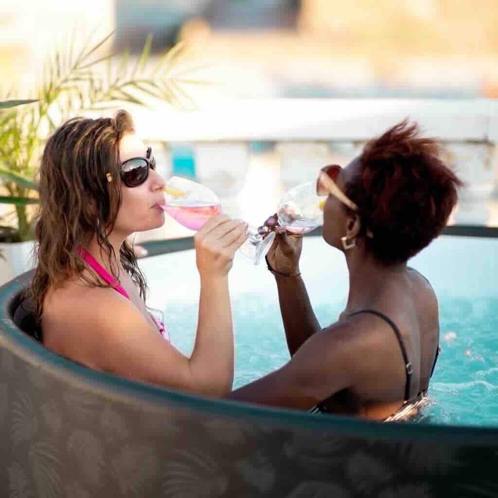 Waves And Raves House